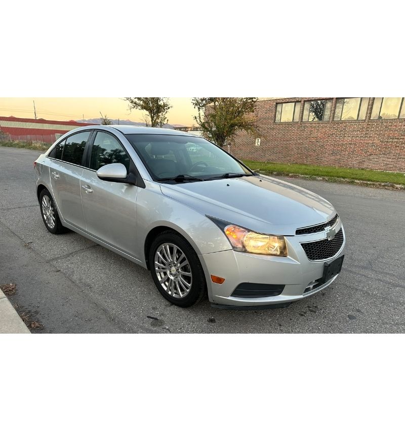 IMG_01_2_Chevrolet Cruze 2012