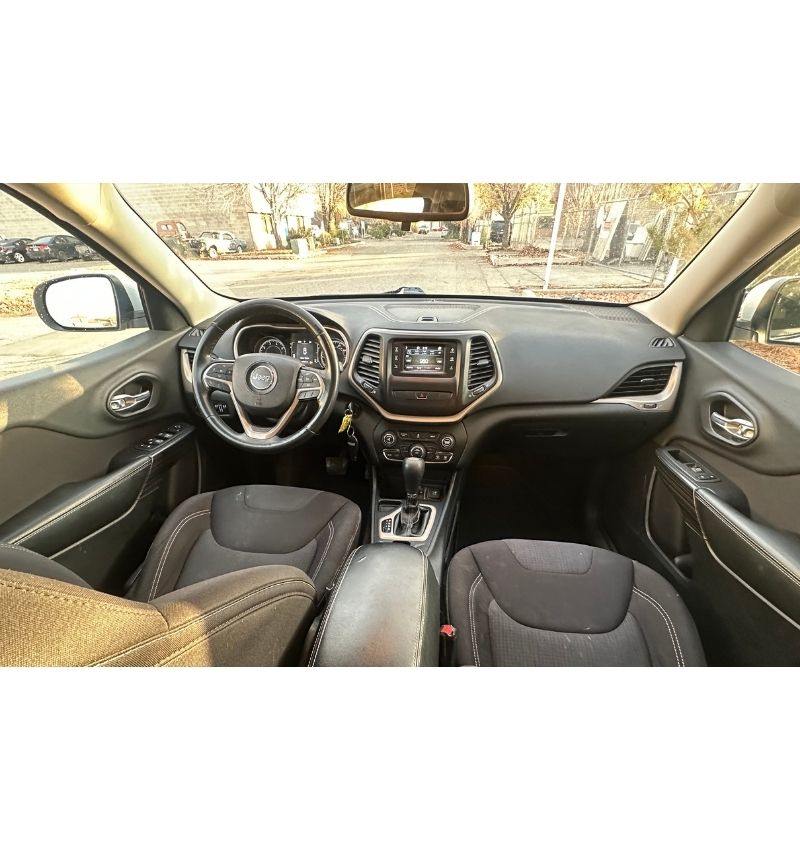 IMG_01_4_Cherokee Latitude 2015