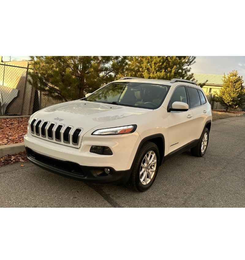 IMG_01_5_Cherokee Latitude 2015